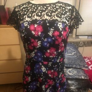 Kensie knee length dress size M.